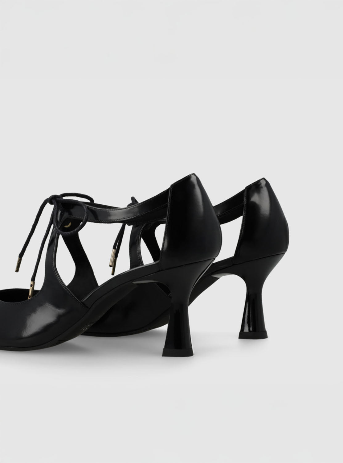 Salón cordón piel negro