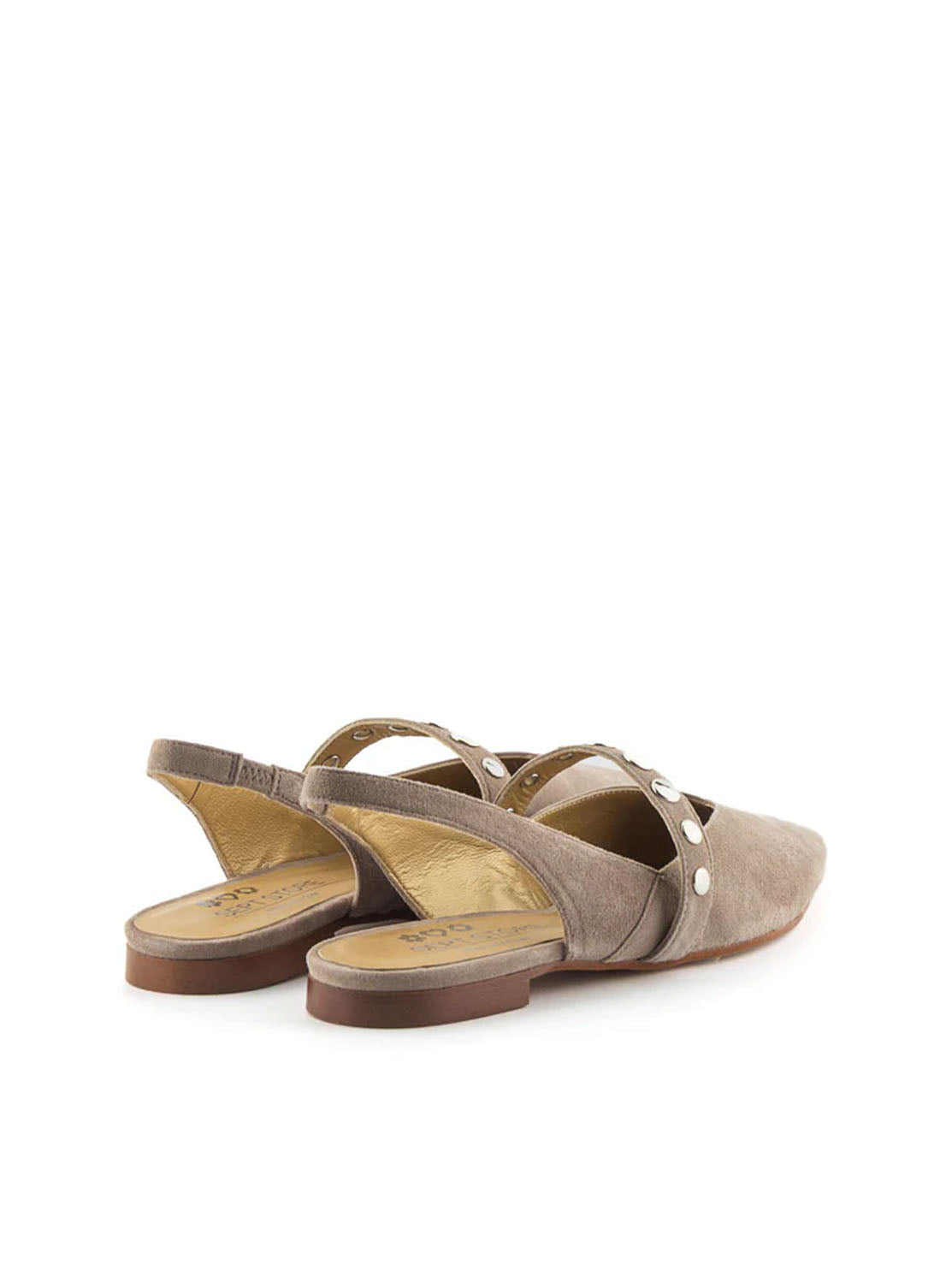 Bailarina destalonada tachas ante taupe