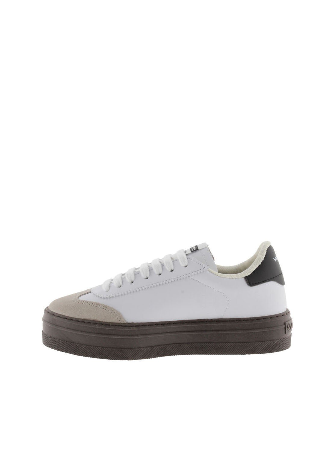 Deportivo plataforma blanco