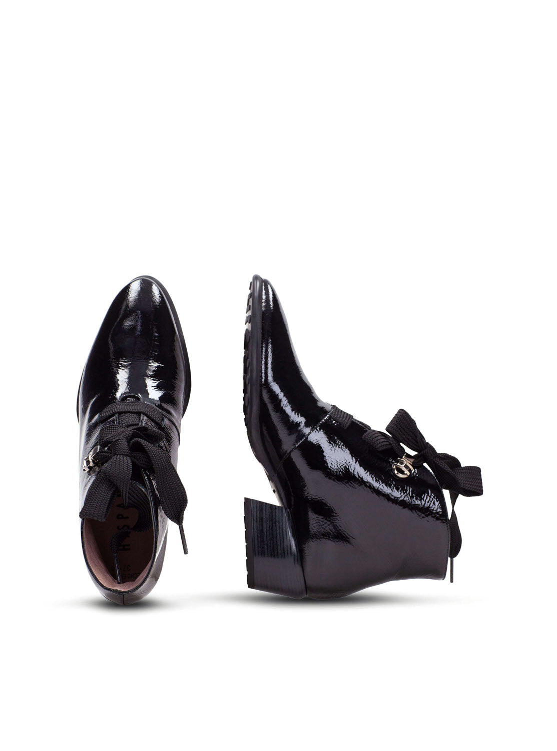 Botín lazo piel charol negro