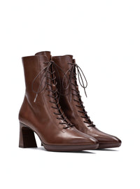 Botín tacón cordones piel avellana