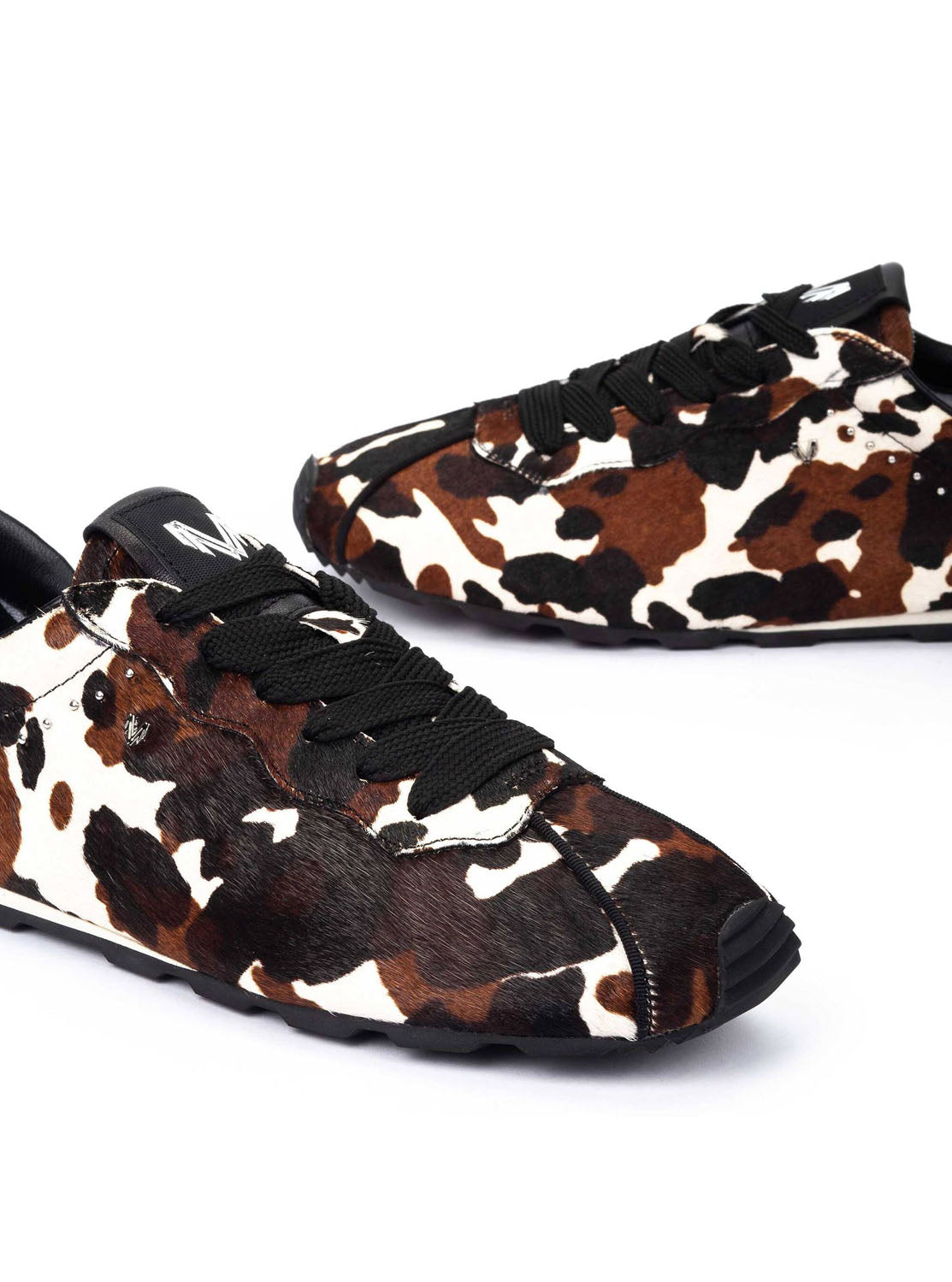 Deportivo "PIEMONTE" piel animal print