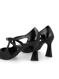 Salón "RODENAS" piel charol negro