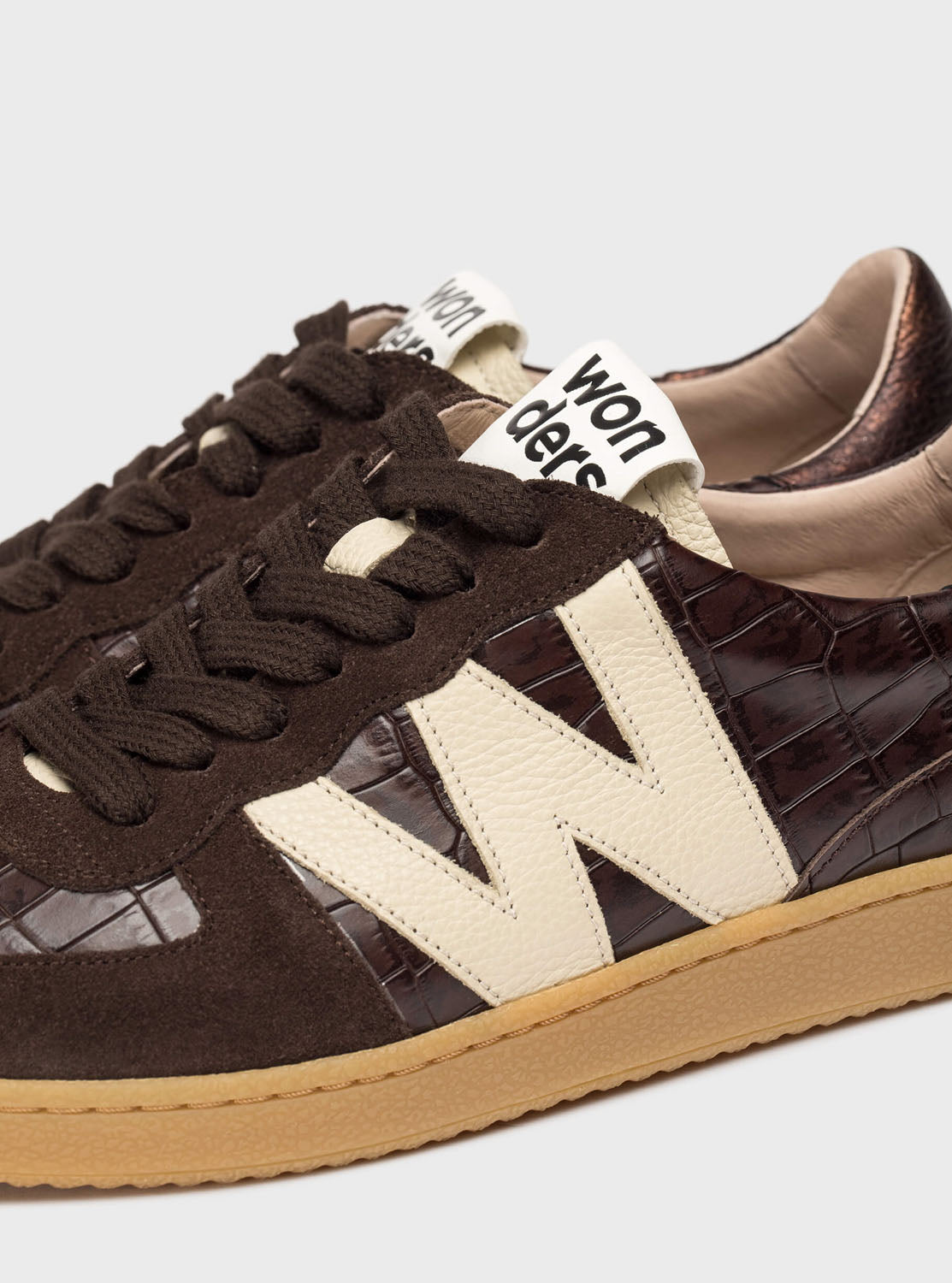 Deportivo retro piel coco marrón