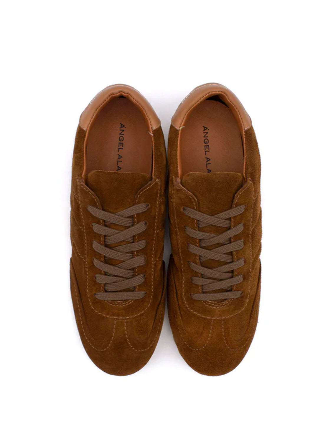 Deportivo retro ante camel