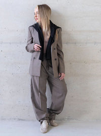 Deportivo retro ante taupe