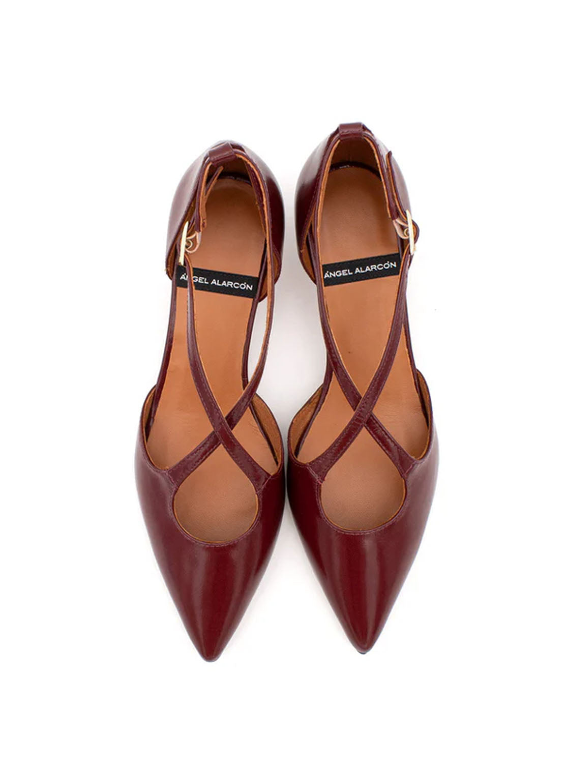 Salón tacón cruzado piel burdeos