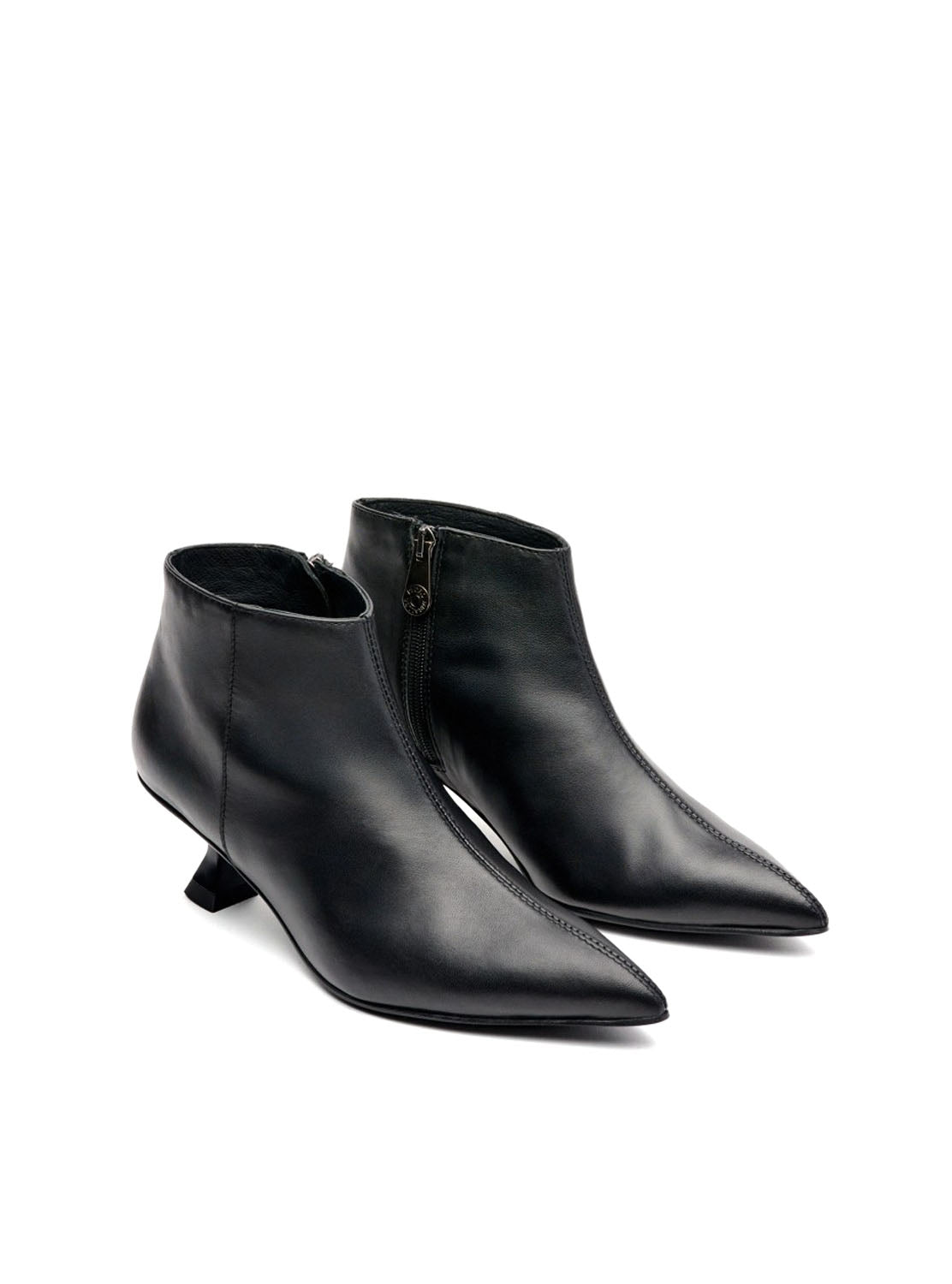 Botín "PÉSARO" piel negro