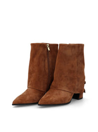 Botín solapa hebillas ante cuero