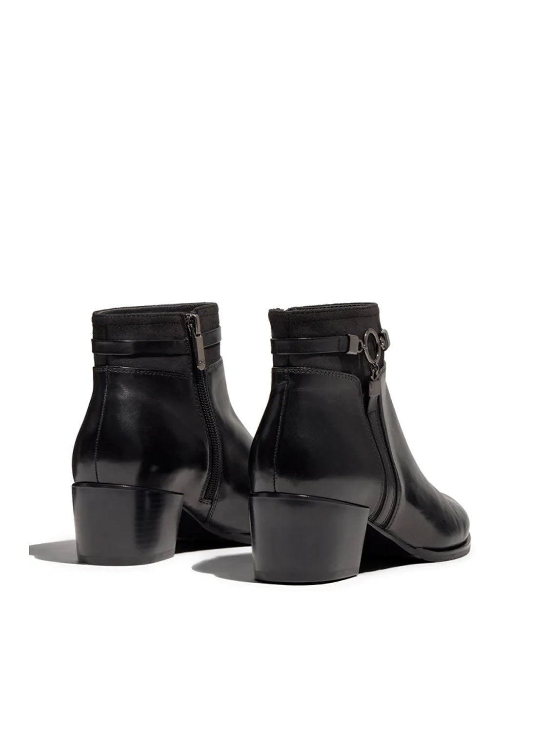 Botín anilla piel negro
