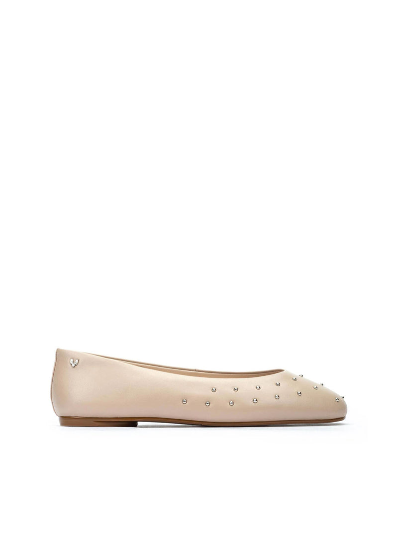 Bailarina minimal tachas piel beige