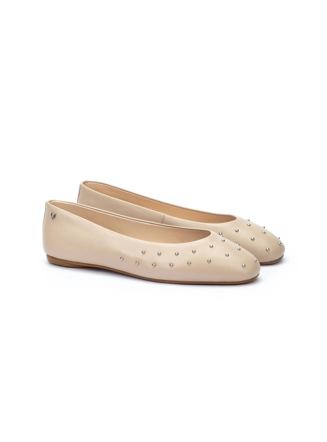 Bailarina minimal tachas piel beige