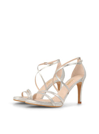 Sandalia tacón cruzada piel metalizada plata