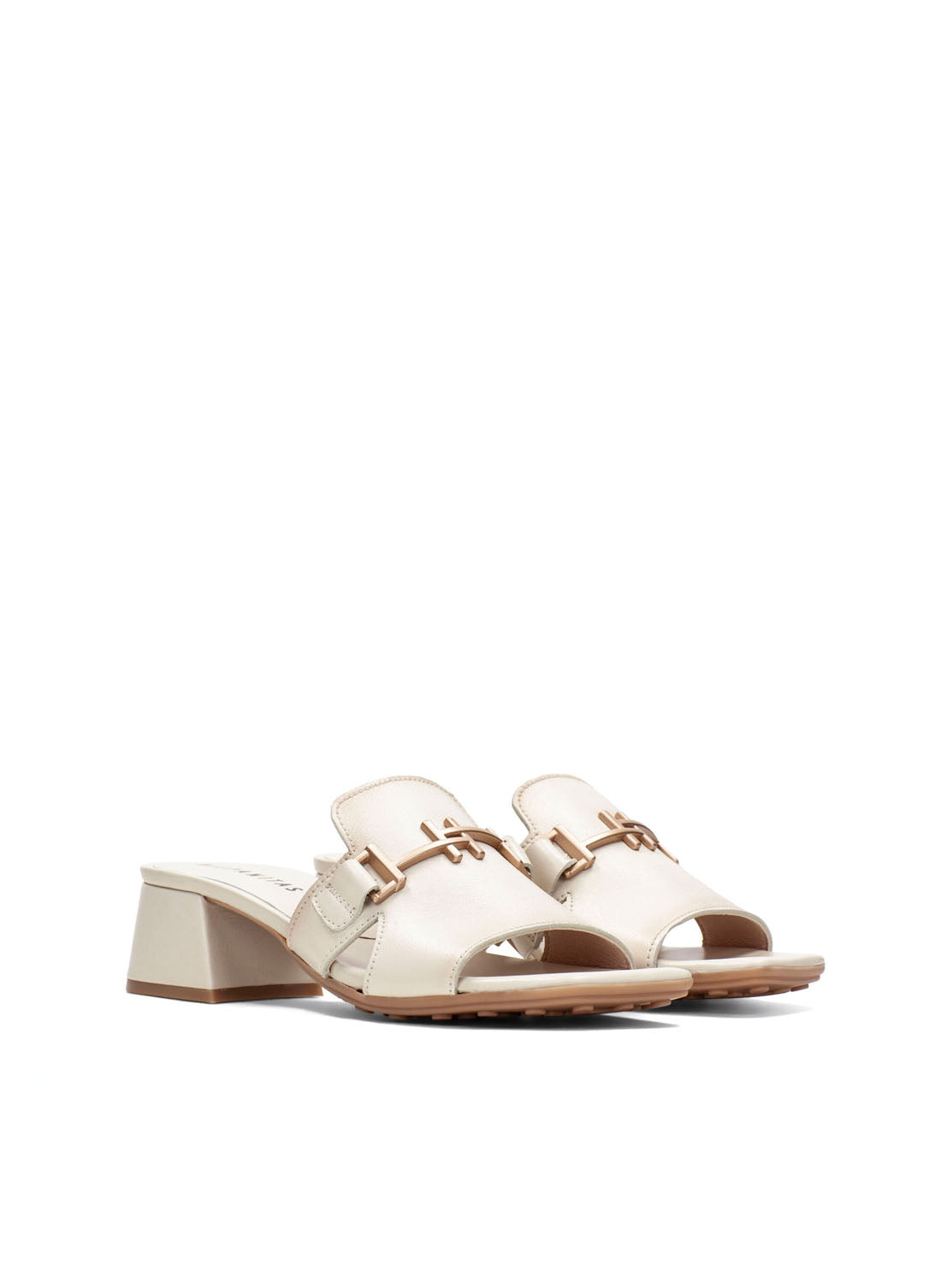 Sandalia pala piel crema