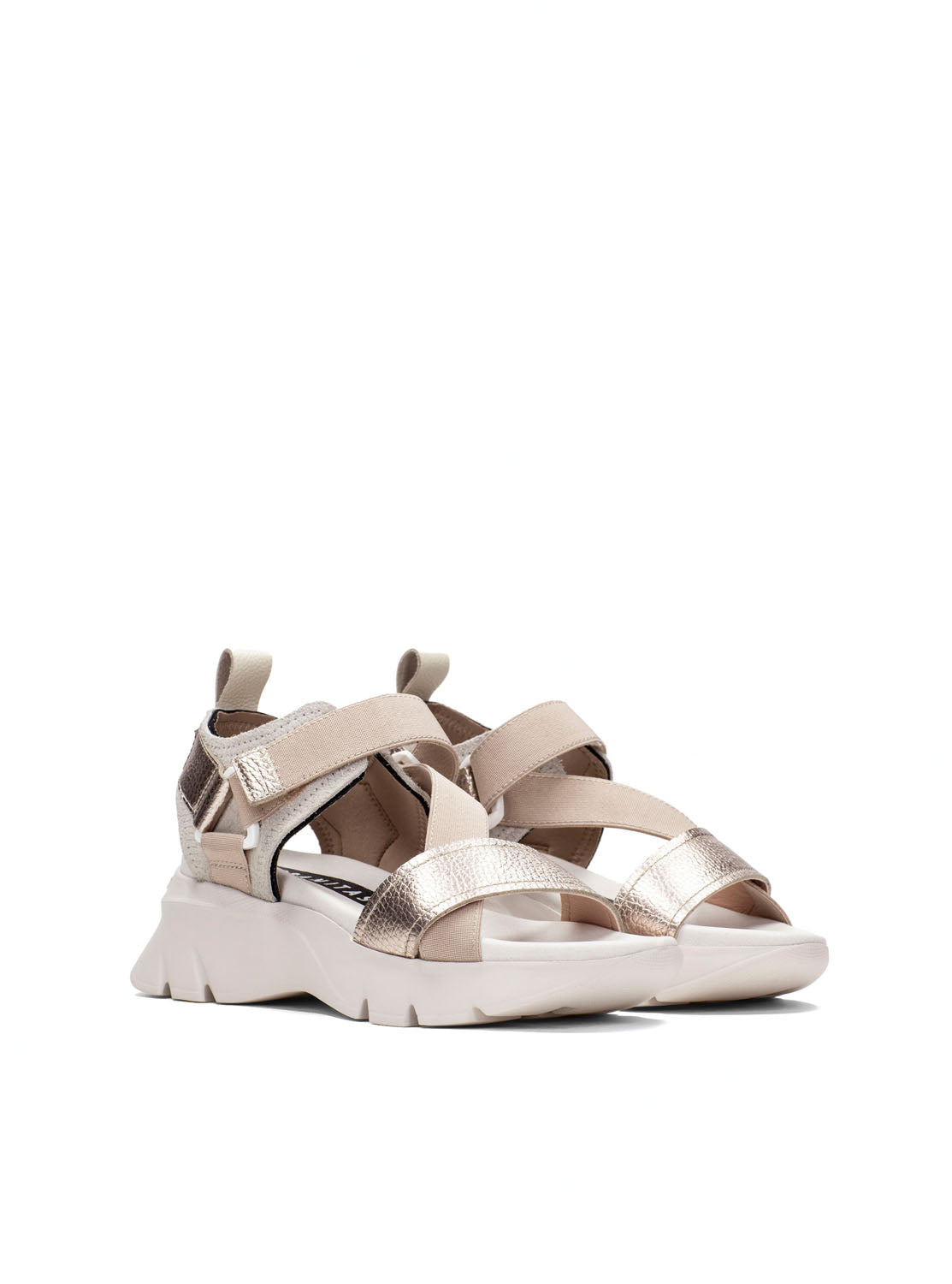 Sandalia maxi piel metalizada cava