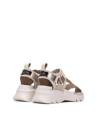 Sandalia maxi piel metalizada cava