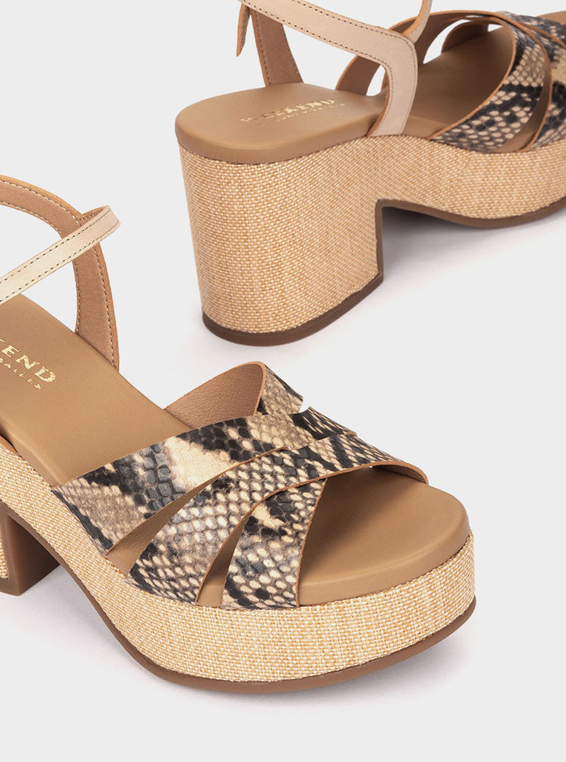 Sandalia plataforma piel animal print