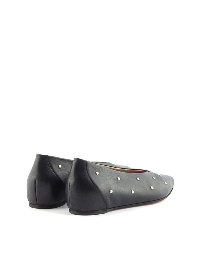 Bailarina tachas cuña piel negro
