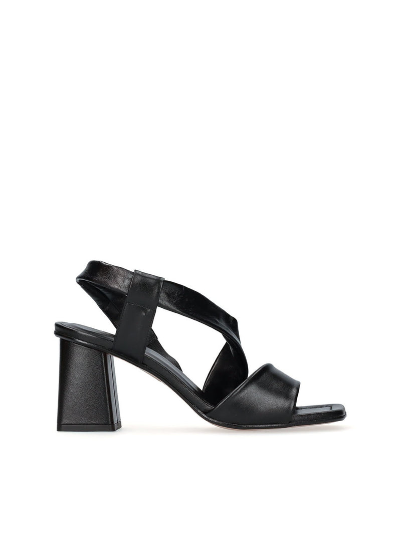 Sandalia cruzada piel negro