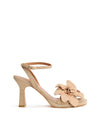 Sandalia tacón alto flor ante beige