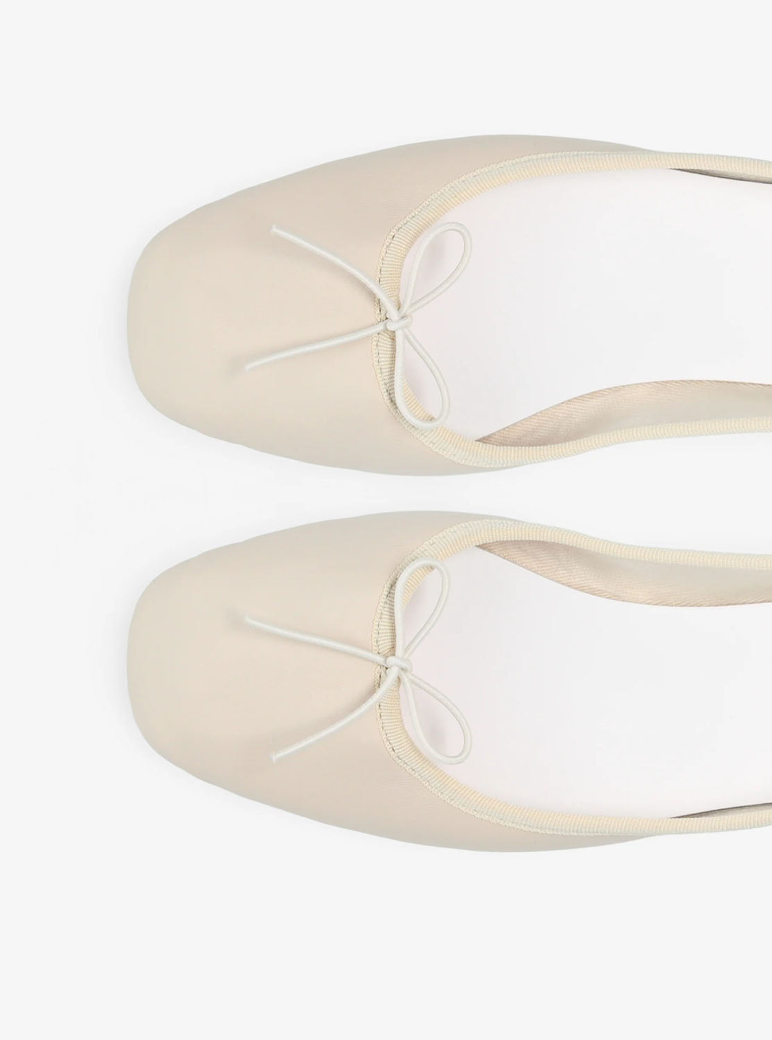 Bailarina "GARANCE" piel beige