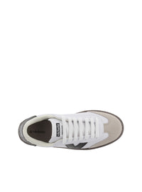 Deportivo plataforma blanco