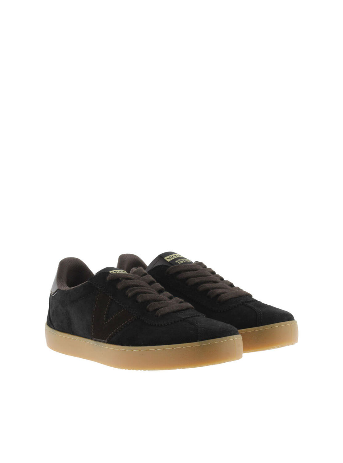 Deportivo retro ante negro