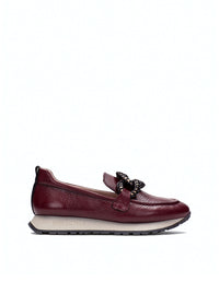 Mocasín cadena piel burdeos