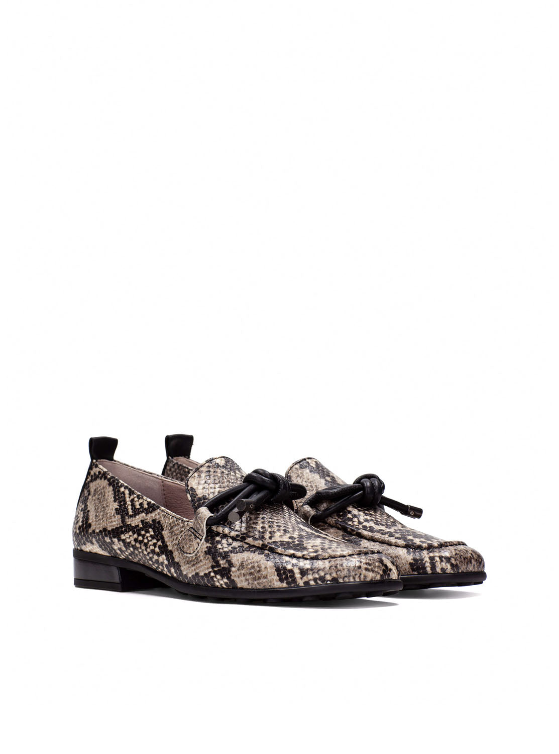Mocasín nudo piel grabado serpiente