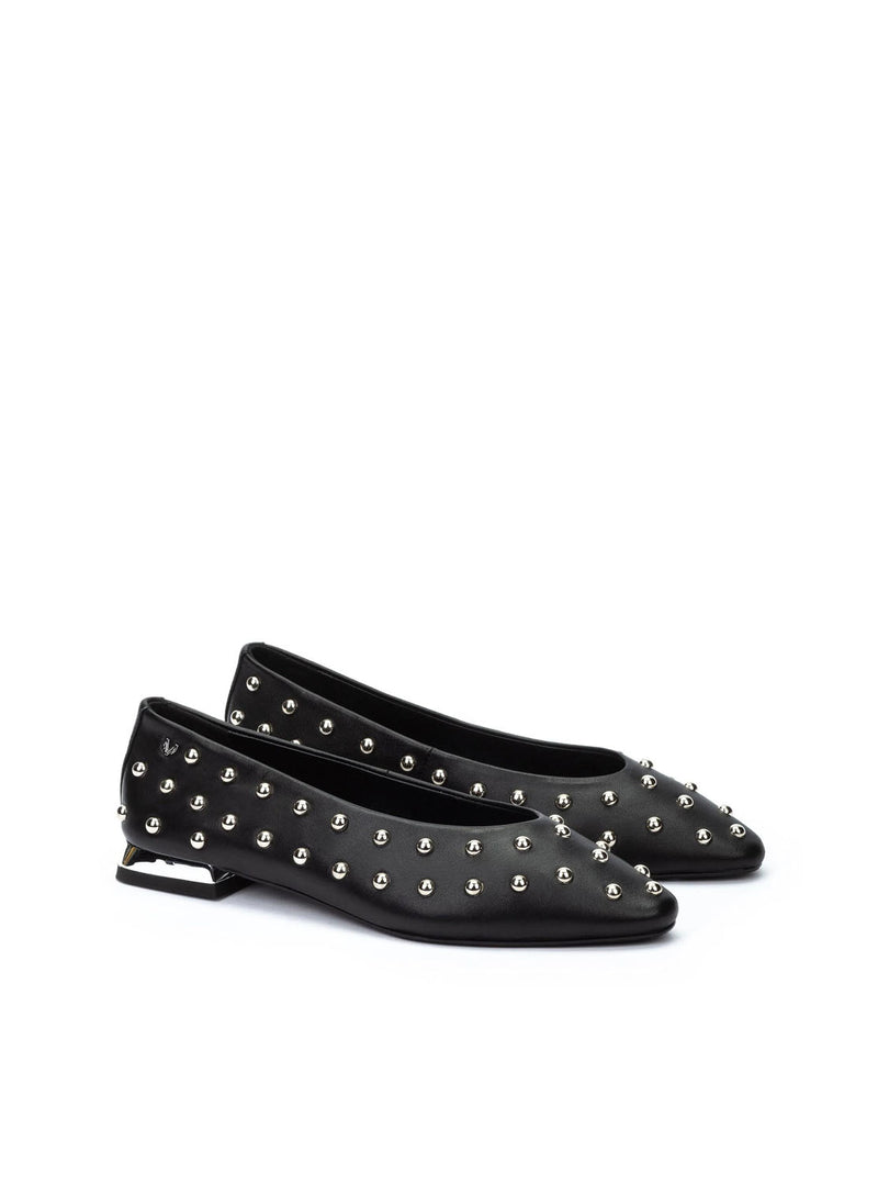 Bailarina basic tachas piel negro