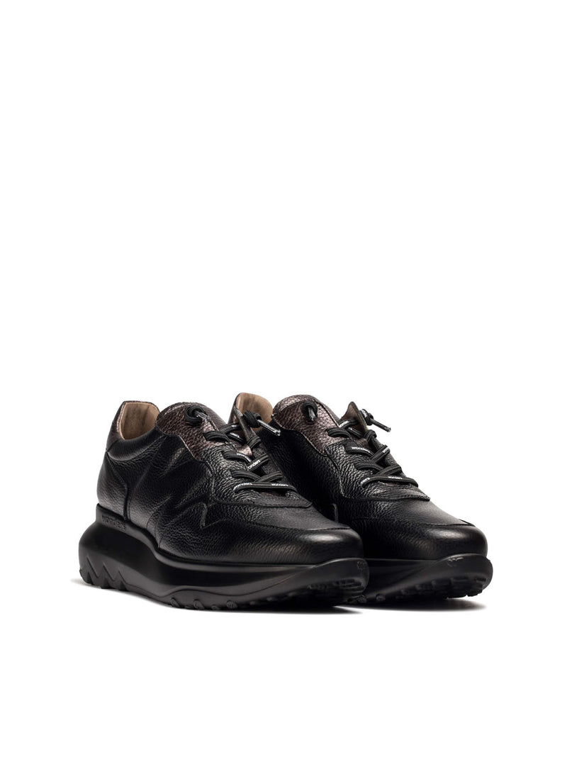 Deportivo FLY piel negro