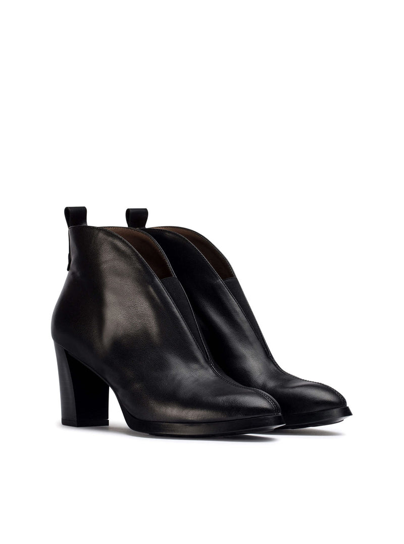 Botín confort tacón piel negro