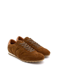 Deportivo retro ante camel