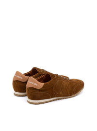 Deportivo retro ante camel