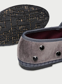 Bailarina "MAE" tachas velvet gris