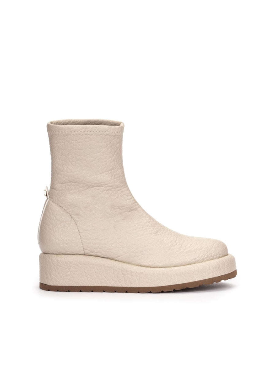 WEEKEND 27311 CRUDO -1