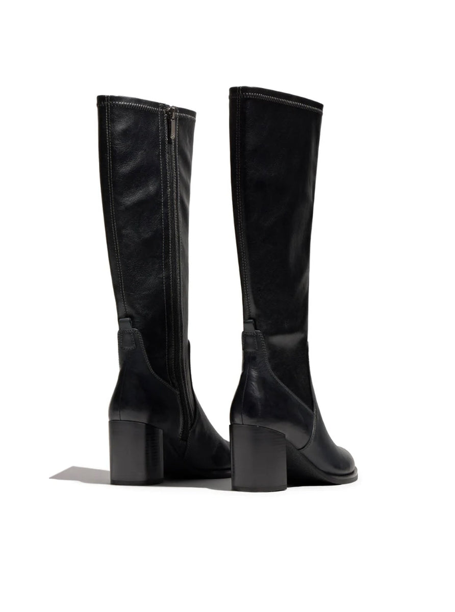 REGARDE MATILDE 04 7704  NEGRO -2