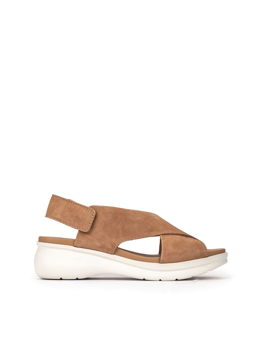 WEEKEND 16150 CUERO -0