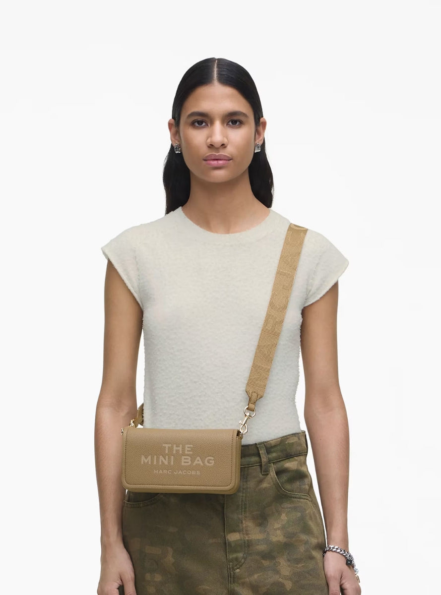 MARC JACOBS 2S4SMN080S02 CAMEL-1