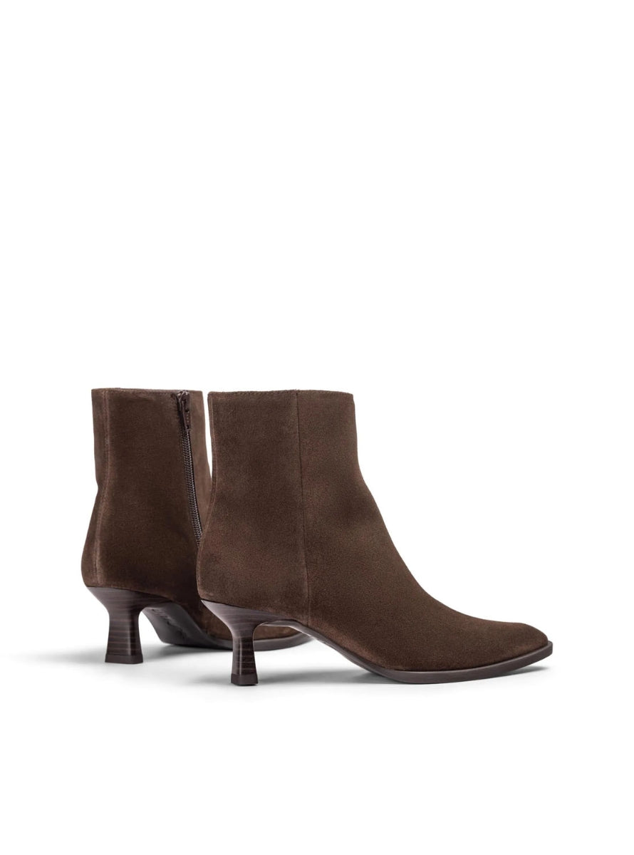 UNISA LOMAS F26 BS MARRON -2